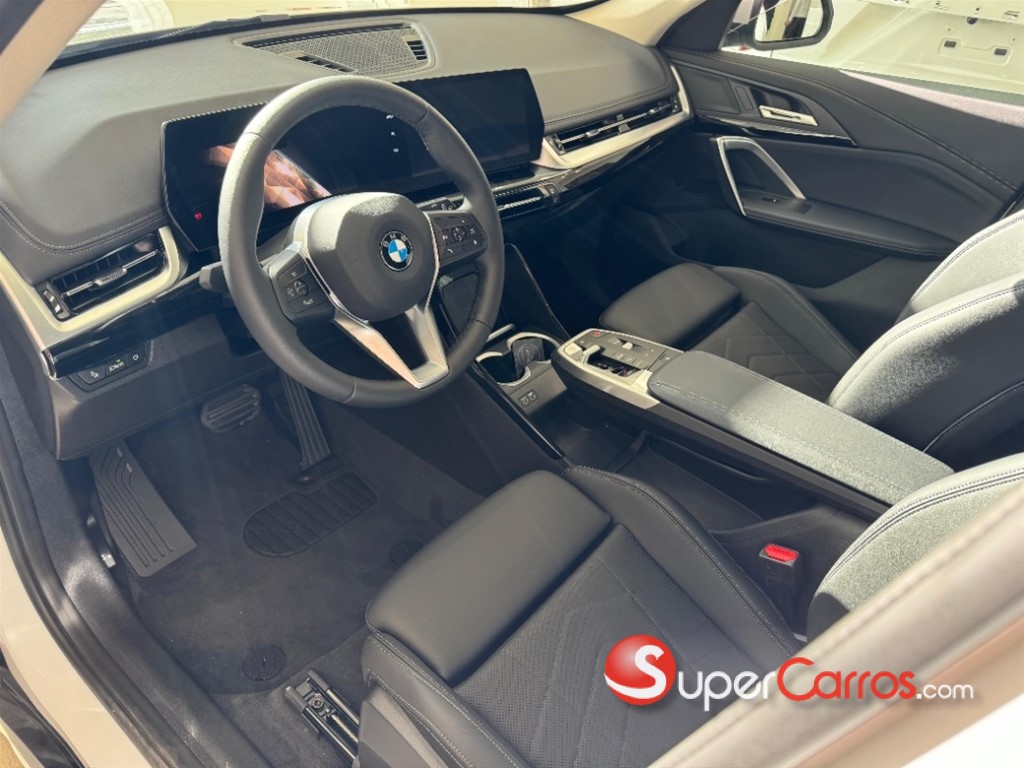 2026 BMW X 1 1.8i S DRIVE — foto 4 / 8
