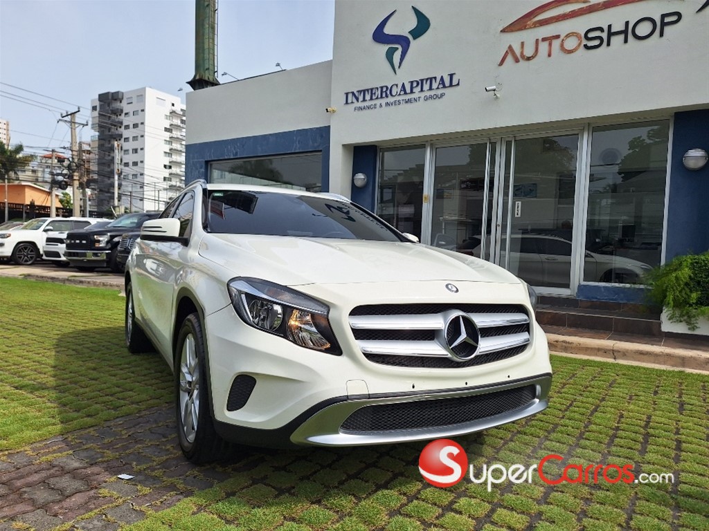 2016 Mercedes-Benz Clase GLA 180