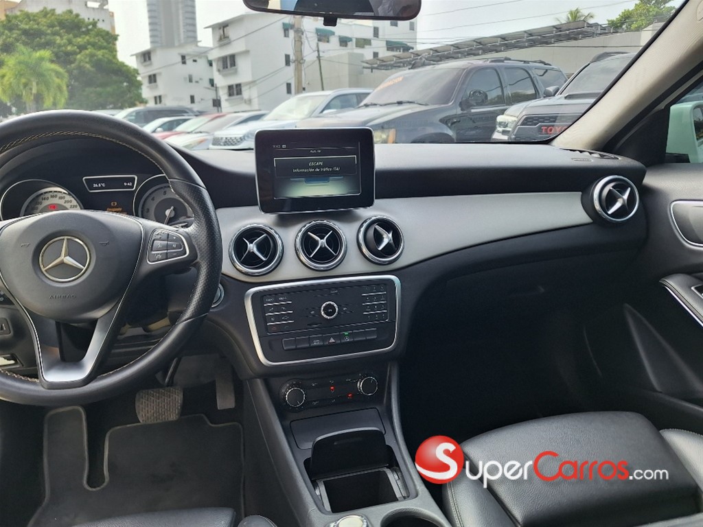 2016 Mercedes-Benz Clase GLA 180 — foto 7 / 9