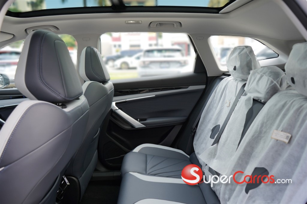 2027 Geely Starray GK — foto 10 / 12
