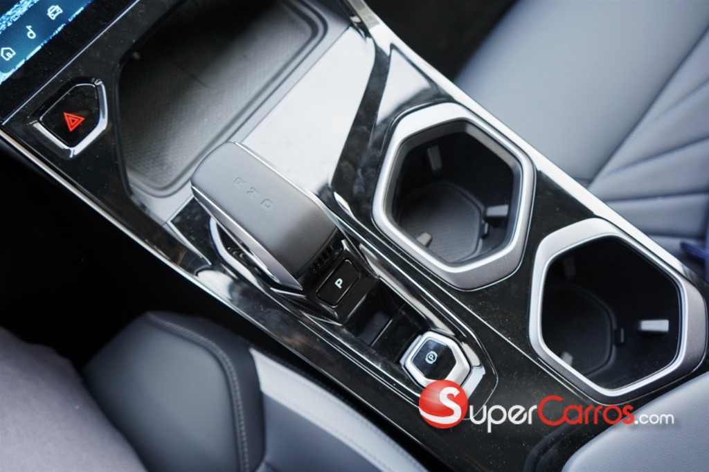 2027 Geely Starray GK — foto 12 / 12