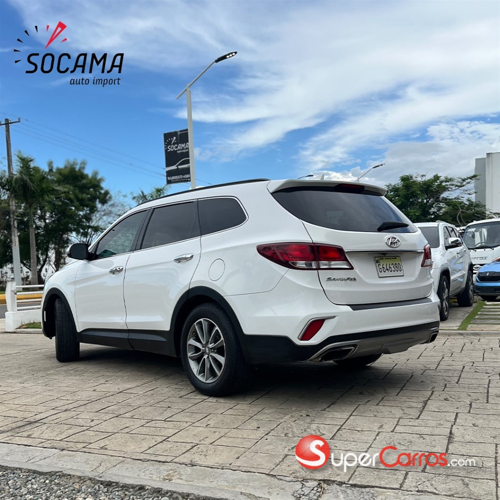 2017 Hyundai Santa Fe SE — foto 3 / 10