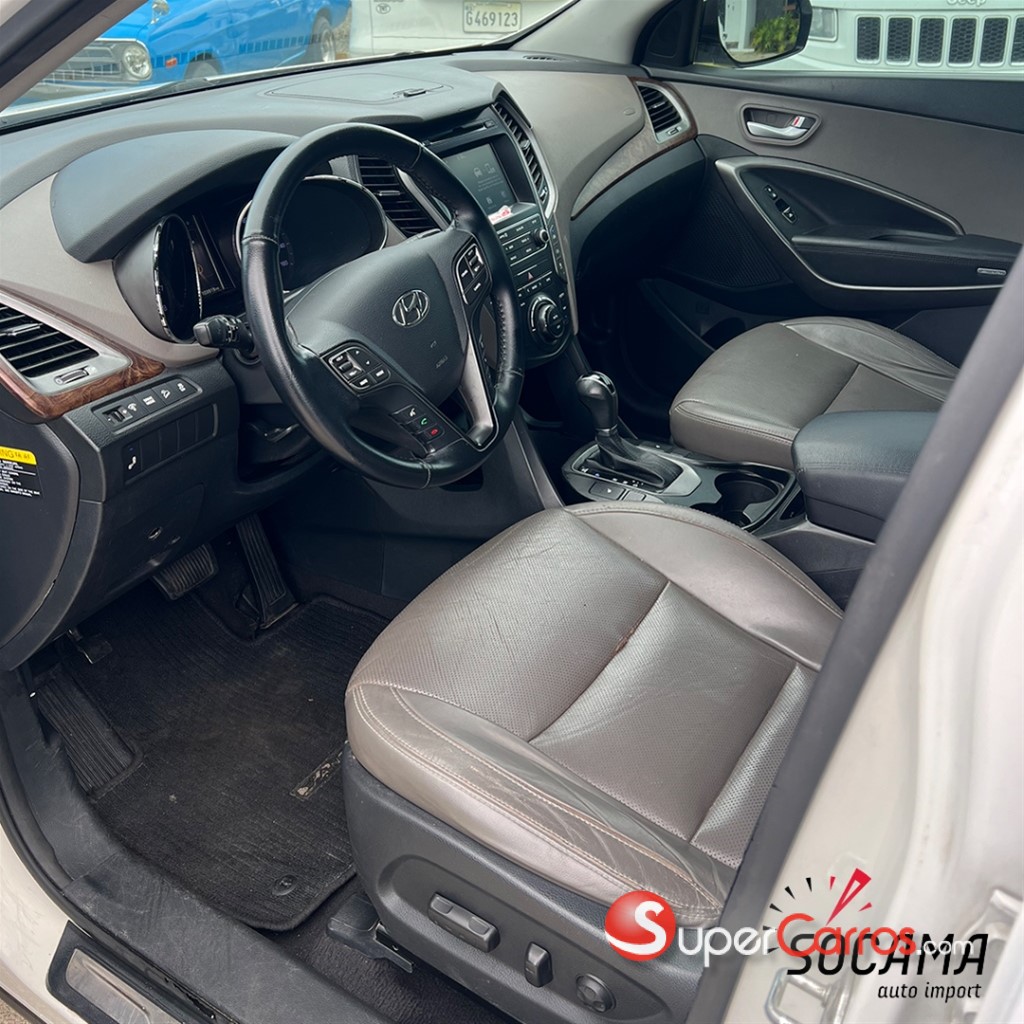 2017 Hyundai Santa Fe SE — foto 9 / 10