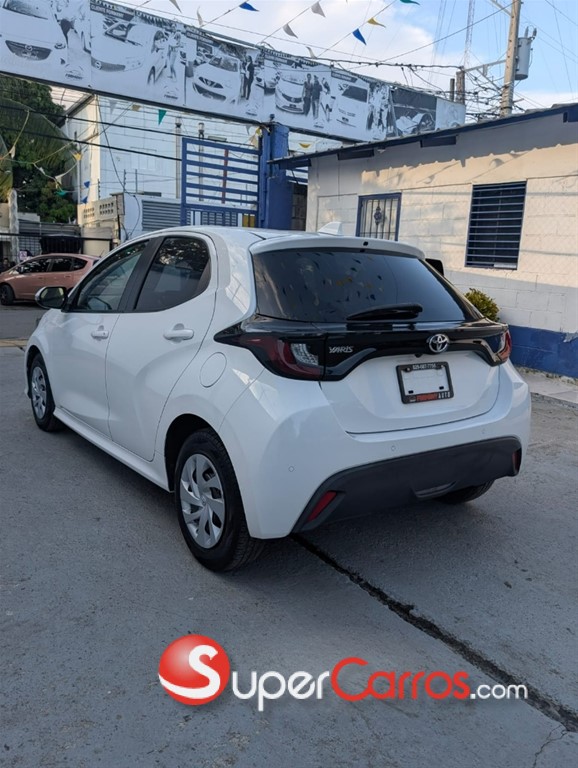 2021 Toyota Yaris — foto 4 / 11