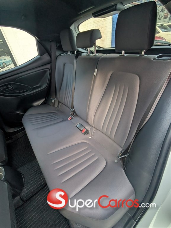 2021 Toyota Yaris — foto 10 / 11