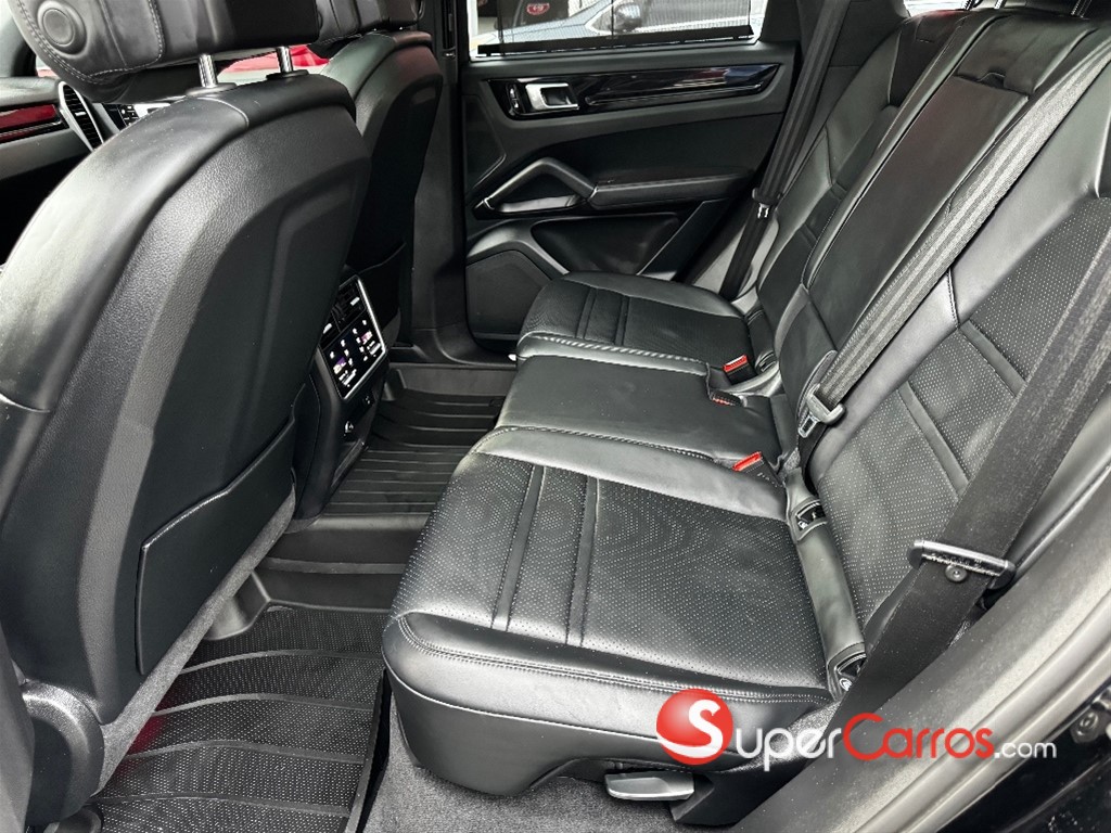 2019 Porsche Cayenne S — foto 3 / 12