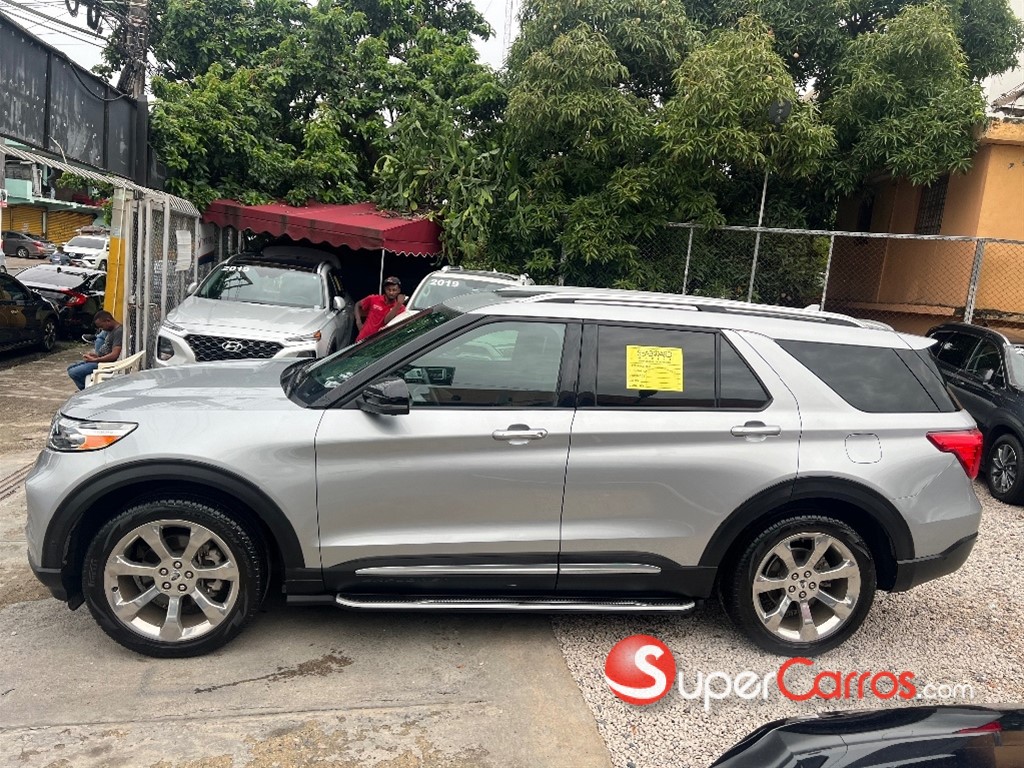 2020 Ford Explorer Platinum — foto 5 / 12