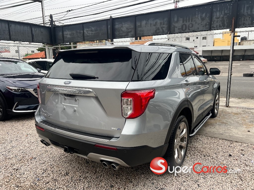 2020 Ford Explorer Platinum — foto 6 / 12