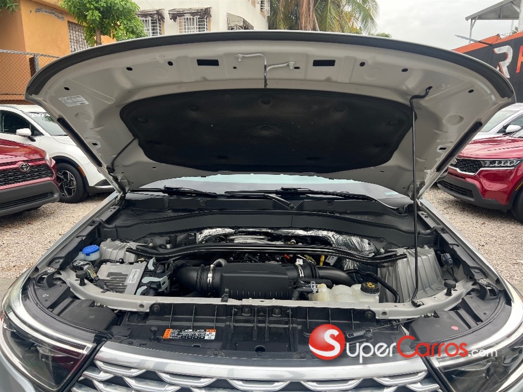 2020 Ford Explorer Platinum — foto 9 / 12