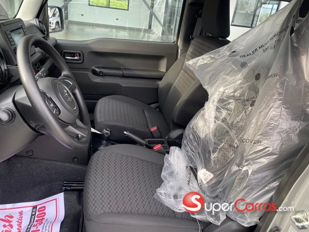 2027 Suzuki Jimny GLX — foto 6 / 8