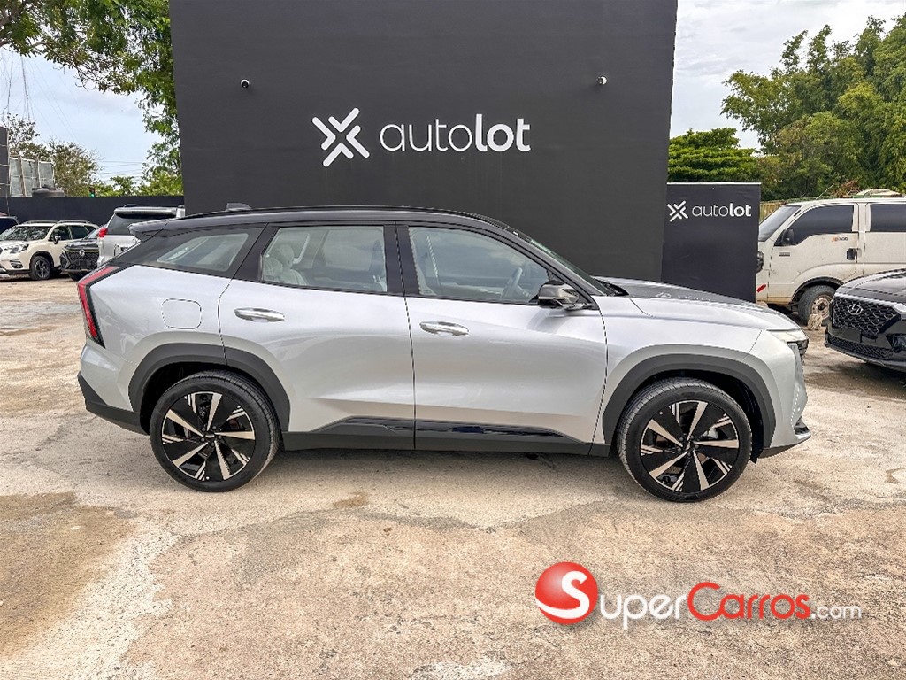 2025 Geely COOLRAY — foto 2 / 8