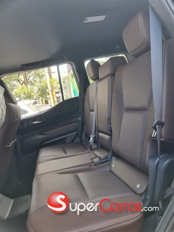 2026 Toyota Land Cruiser Prado Adventure — foto 11 / 12