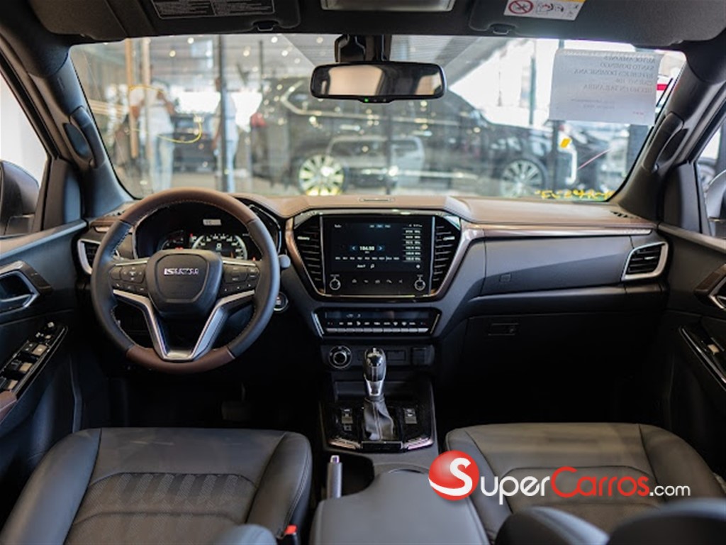 2027 Isuzu DMAX LSE — foto 10 / 12
