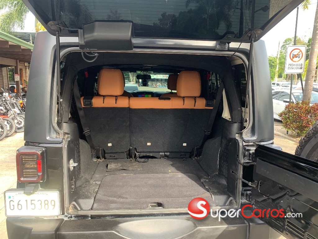 2016 Jeep Wrangler Sport — foto 2 / 8