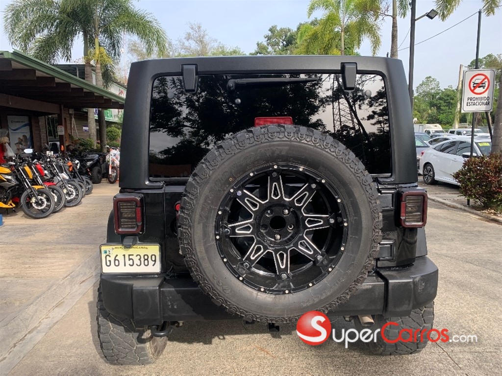 2016 Jeep Wrangler Sport — foto 3 / 8