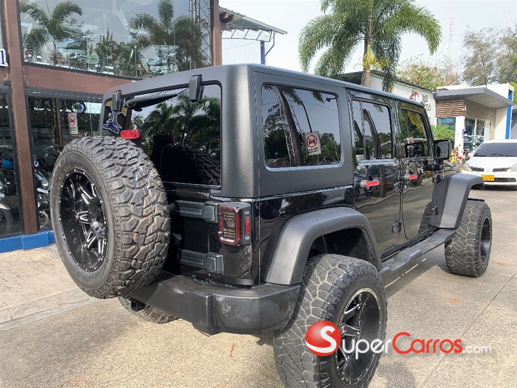2016 Jeep Wrangler Sport — foto 4 / 8