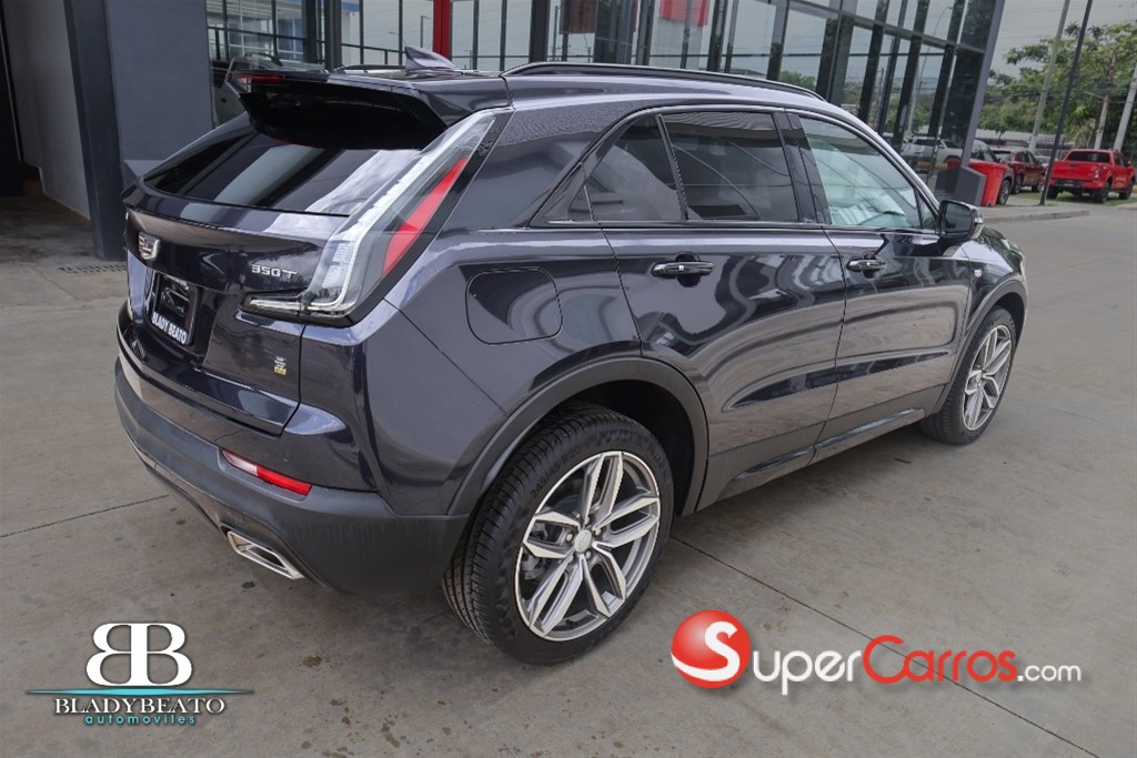 2023 Cadillac XT4 350 T — foto 10 / 12
