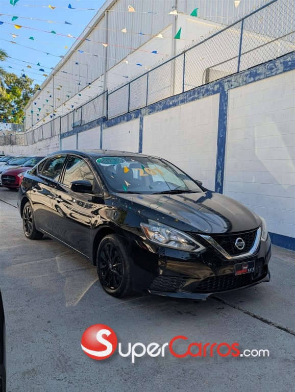 2018 Nissan Sentra SV — foto 2 / 12