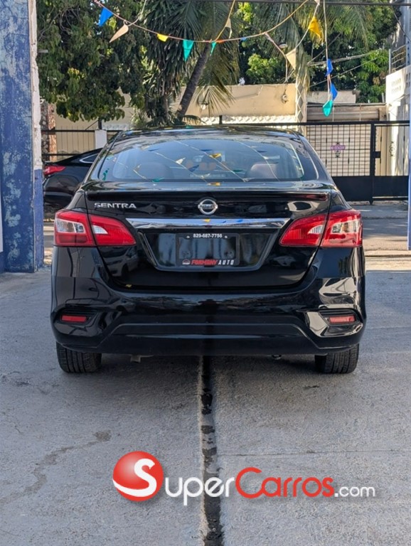 2018 Nissan Sentra SV — foto 6 / 12