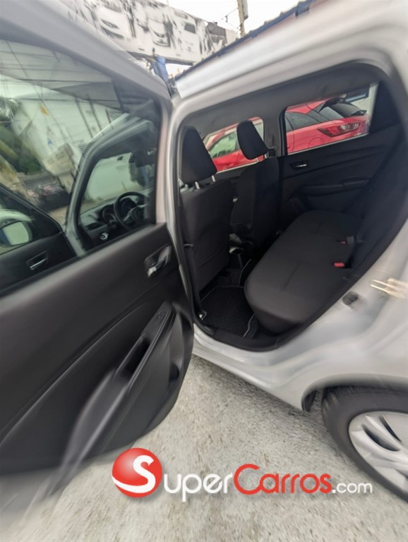 2021 Suzuki Swift — foto 9 / 11