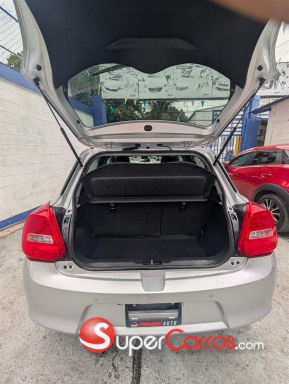 2021 Suzuki Swift — foto 11 / 11