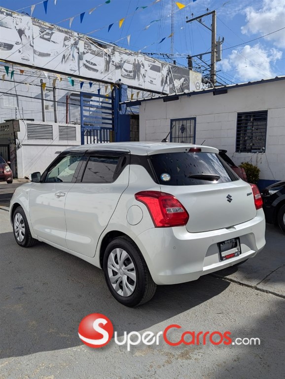 2020 Suzuki Swift — foto 9 / 11