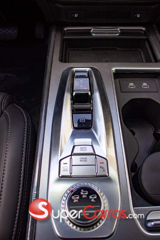 2025 KGM Rexton LIMITED — foto 10 / 12