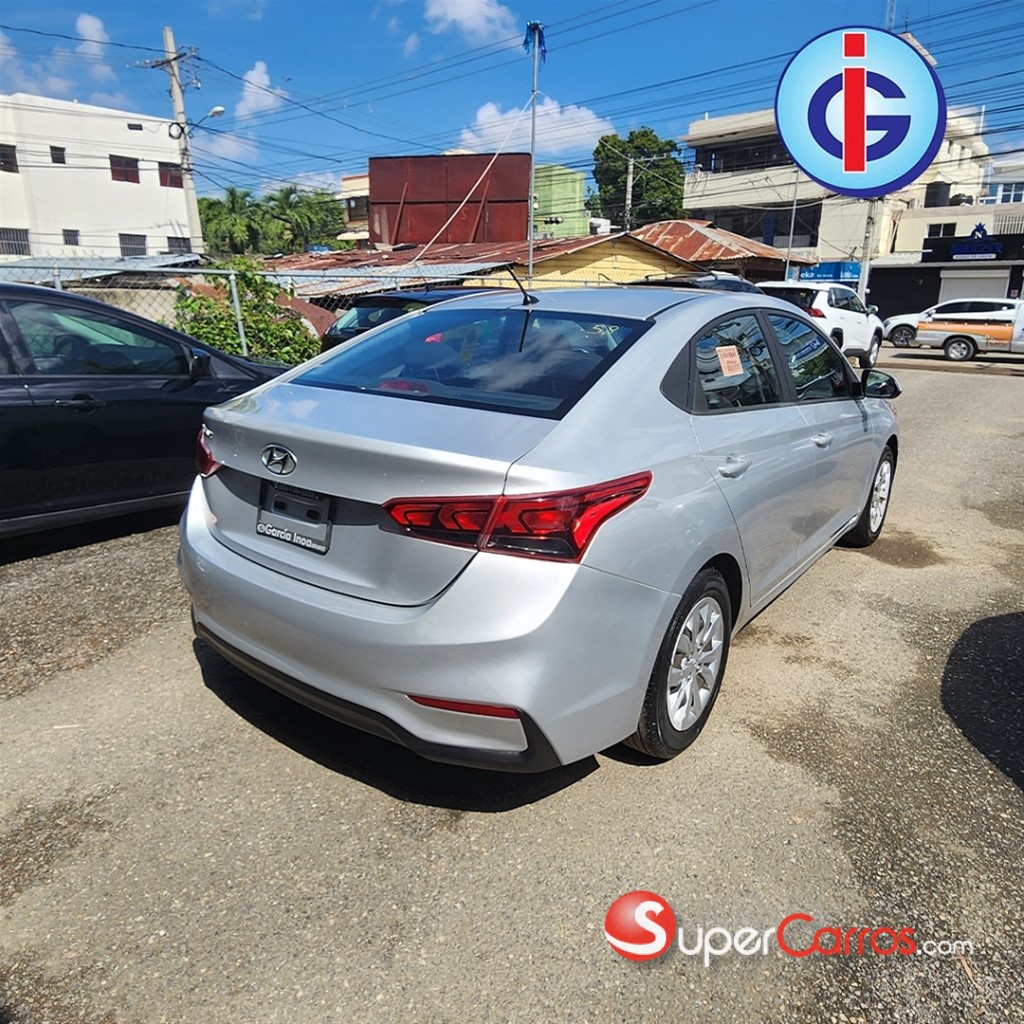 2019 Hyundai Accent SE — foto 3 / 12