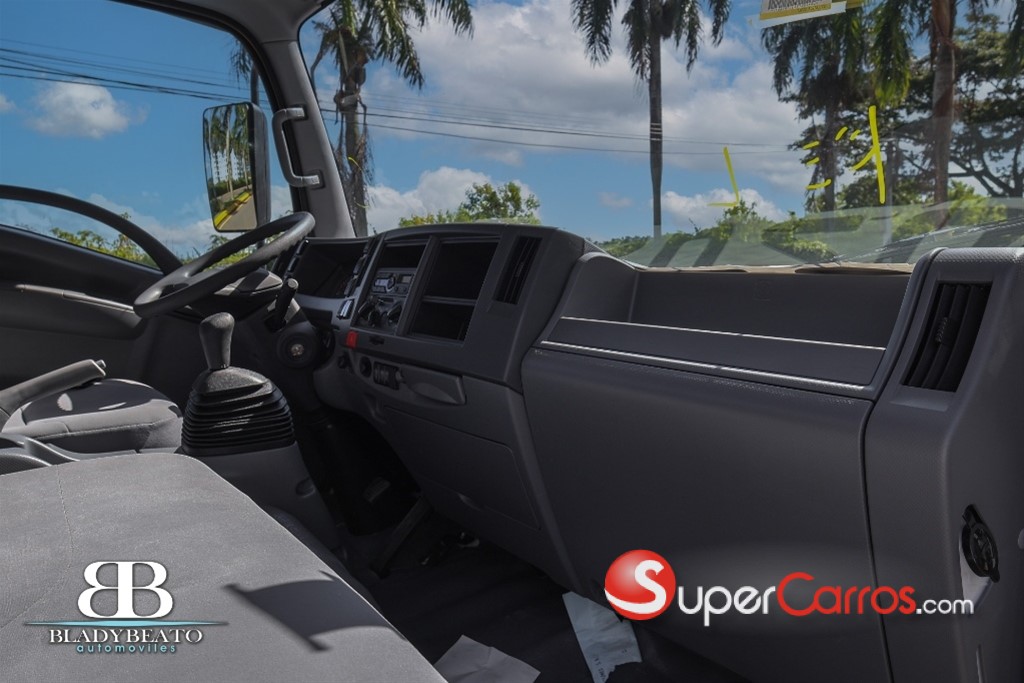 2025 Isuzu NQR 18 Pies — foto 2 / 10