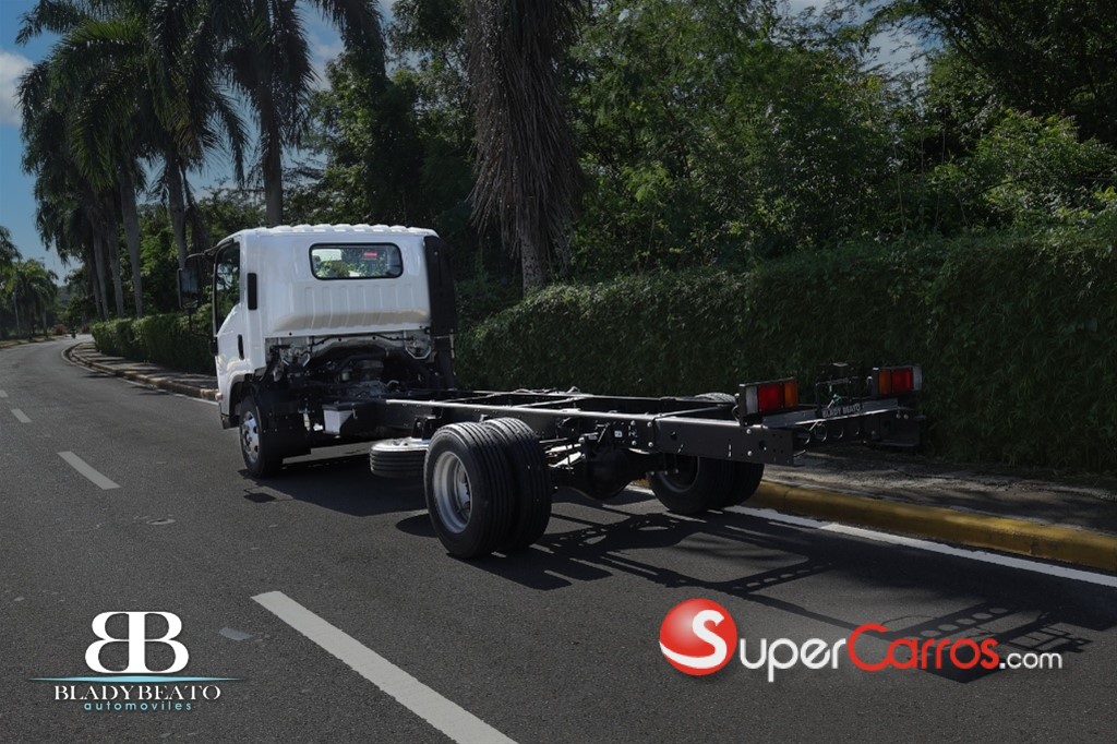 2025 Isuzu NQR 18 Pies — foto 6 / 10