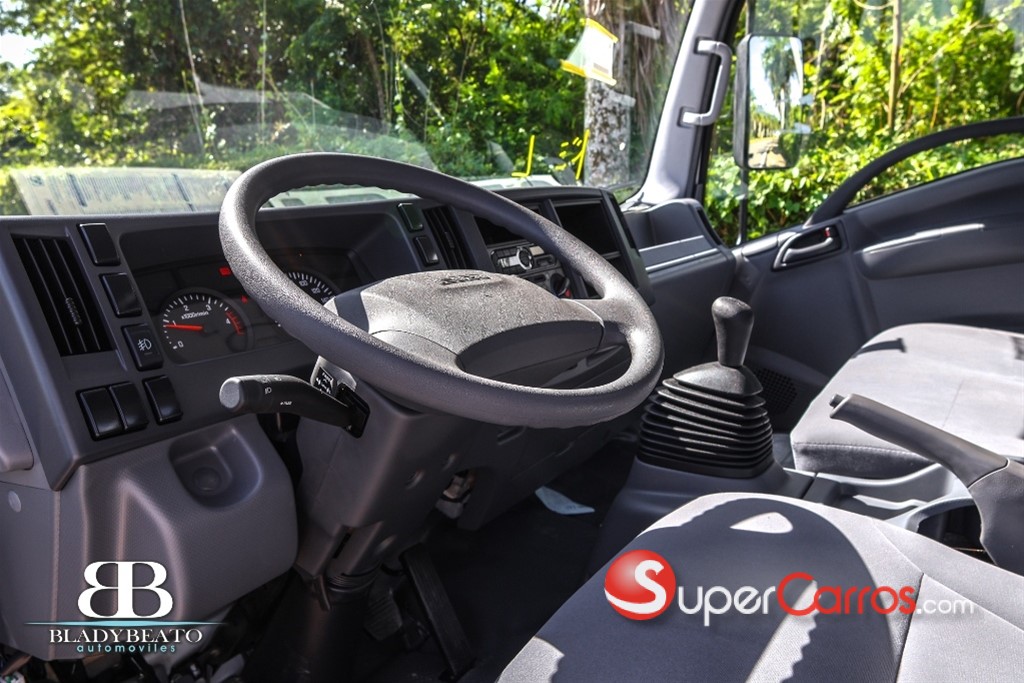 2025 Isuzu NQR 18 Pies — foto 9 / 10