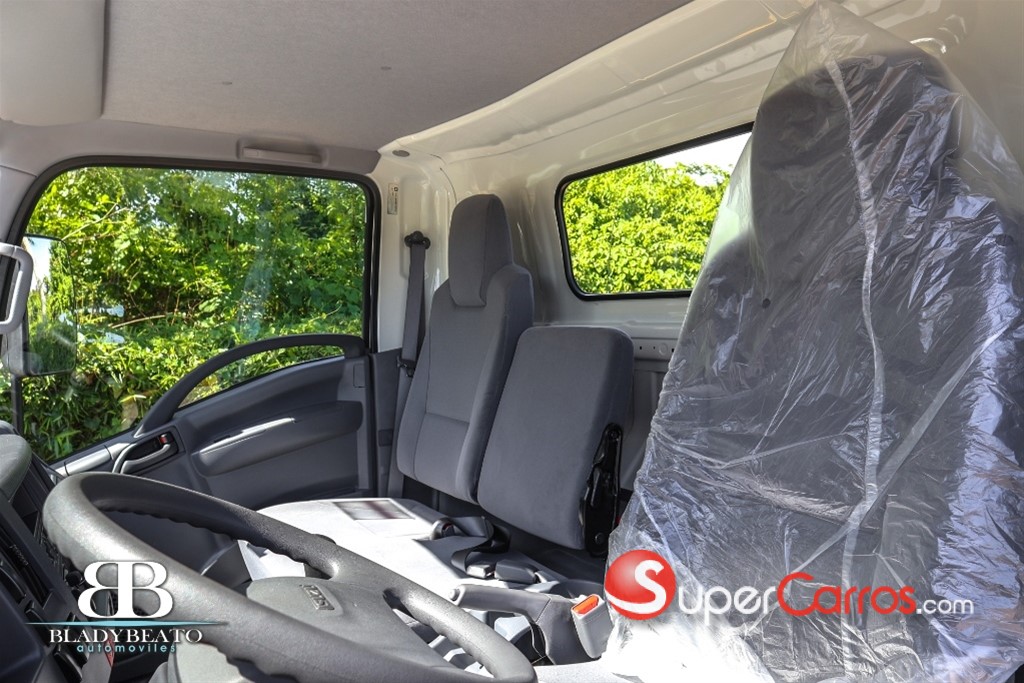 2025 Isuzu NQR 18 Pies — foto 10 / 10
