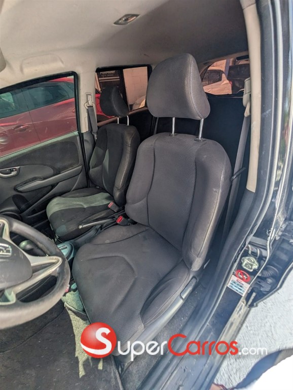 2012 Honda Fit — foto 10 / 12