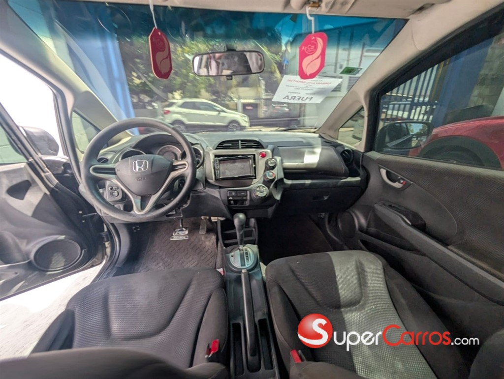 2012 Honda Fit — foto 11 / 12