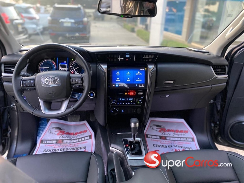 2026 Toyota Fortuner SRV TSS — foto 5 / 9