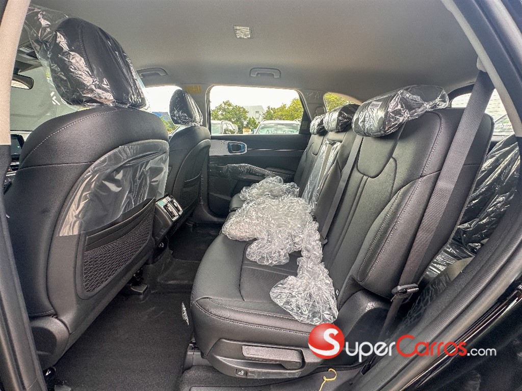 2026 Kia Sorento MQ4 Luxury — foto 8 / 9