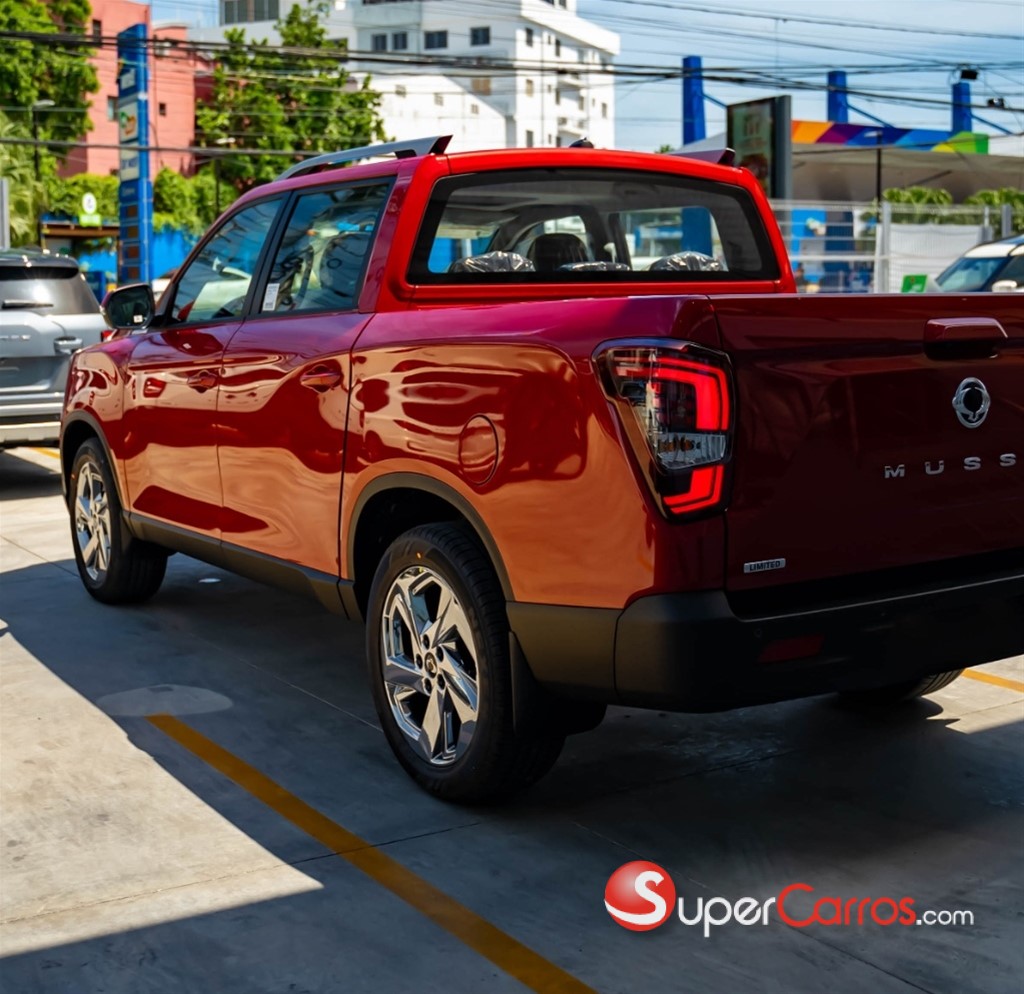 2025 KGM Musso LIMITED — foto 5 / 11