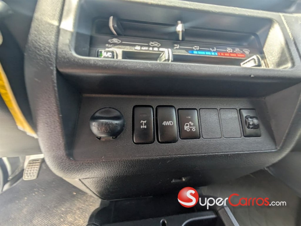 2021 Daihatsu Hijet — foto 10 / 12