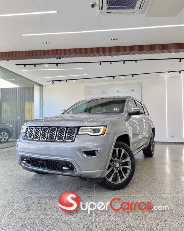 2017 Jeep Grand Cherokee Overland — foto 9 / 11
