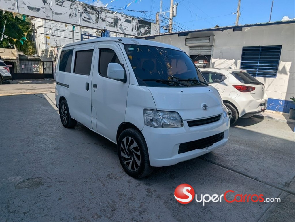 2015 Toyota Town-Ace