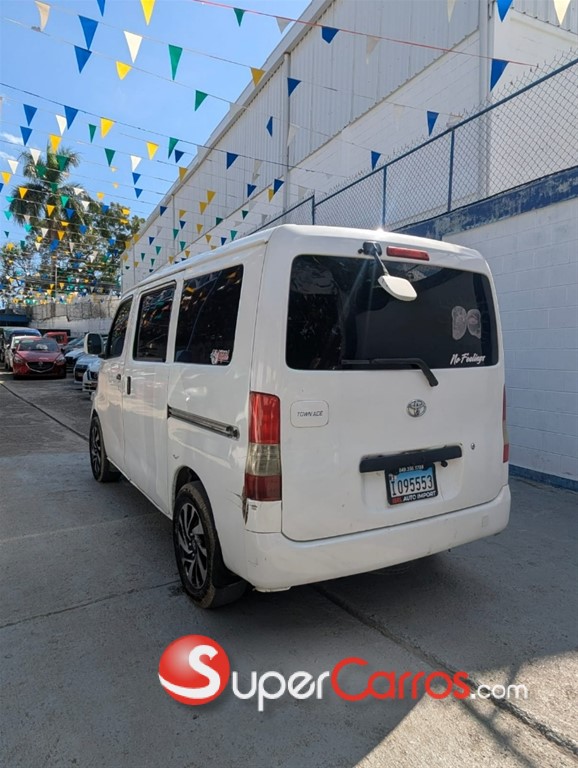 2015 Toyota Town-Ace — foto 9 / 9