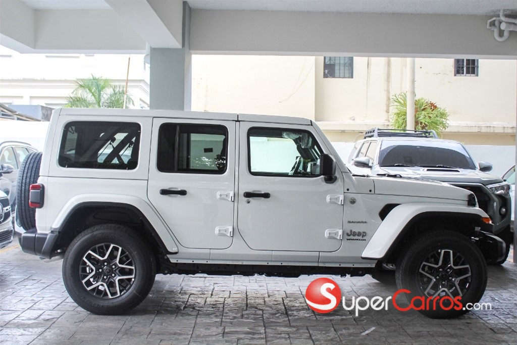 2026 Jeep Wrangler Unlimited Sahara — foto 3 / 9