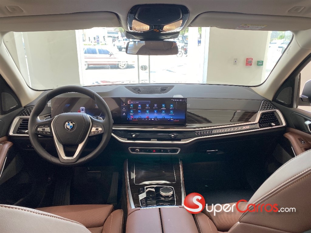 2025 BMW X 5 XDRIVE 40i — foto 7 / 9