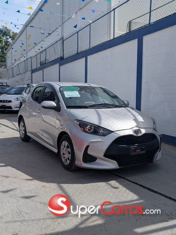 2021 Toyota Yaris — foto 2 / 12