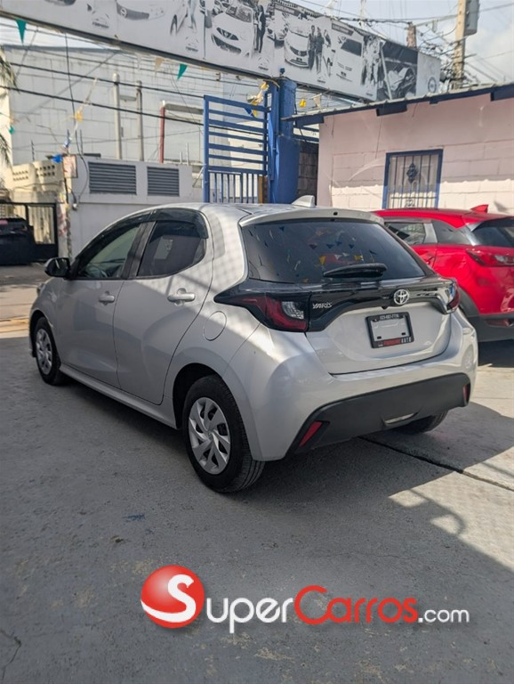 2021 Toyota Yaris — foto 4 / 12
