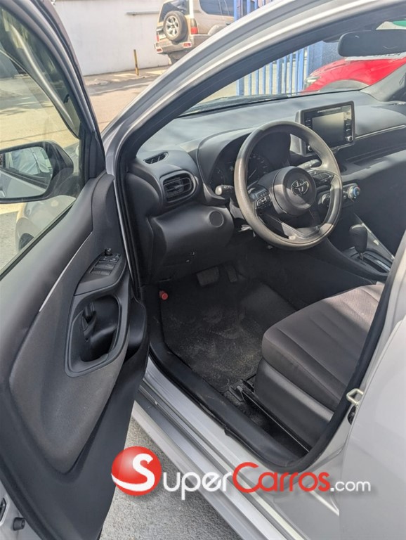 2021 Toyota Yaris — foto 7 / 12