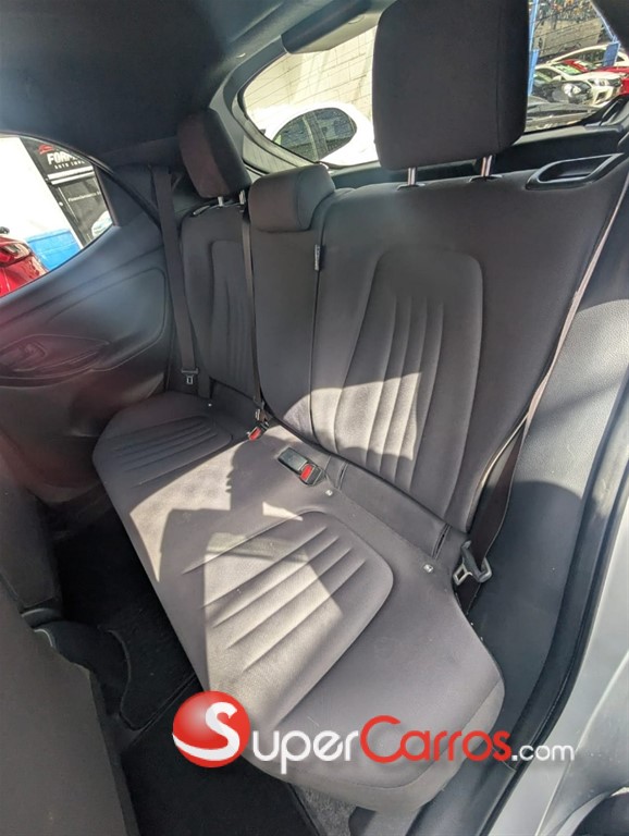 2021 Toyota Yaris — foto 11 / 12