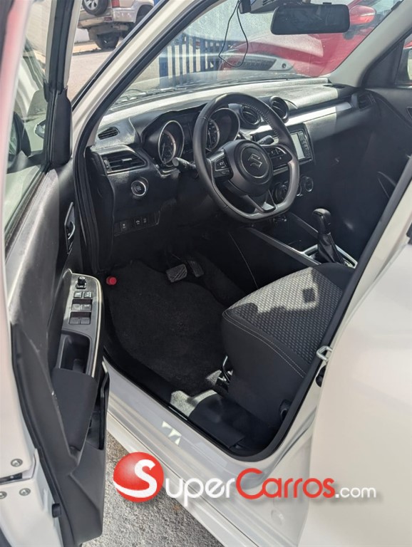 2020 Suzuki Swift RS Sport — foto 6 / 12