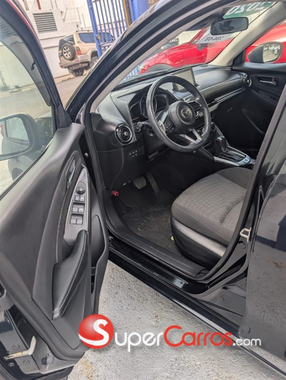 2020 Mazda Demio — foto 8 / 12