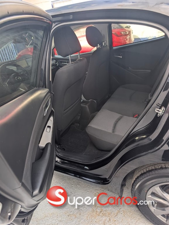 2020 Mazda Demio — foto 11 / 12